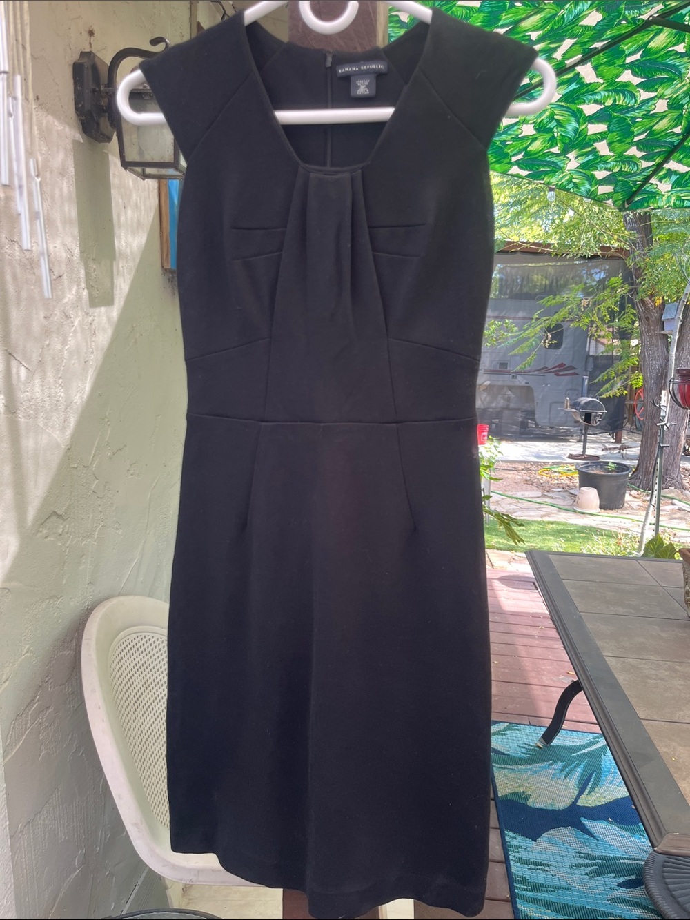 Banana Republic Black Sleeveless Sheath Lined Dress Rayon Blend 0P 14” p2p